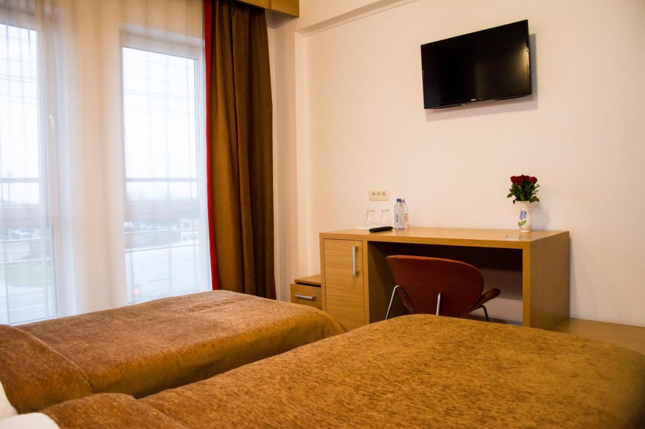 Hotel Riga Arad Ngoại thất bức ảnh